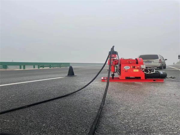 莱芜马路路基路面开裂下沉注浆加固灌浆